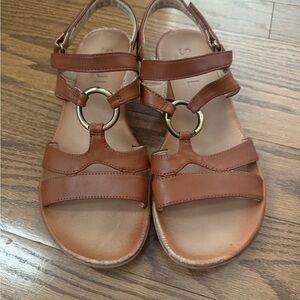 SOUL Naturalizer Brown Sandals with Metal Ring Accents